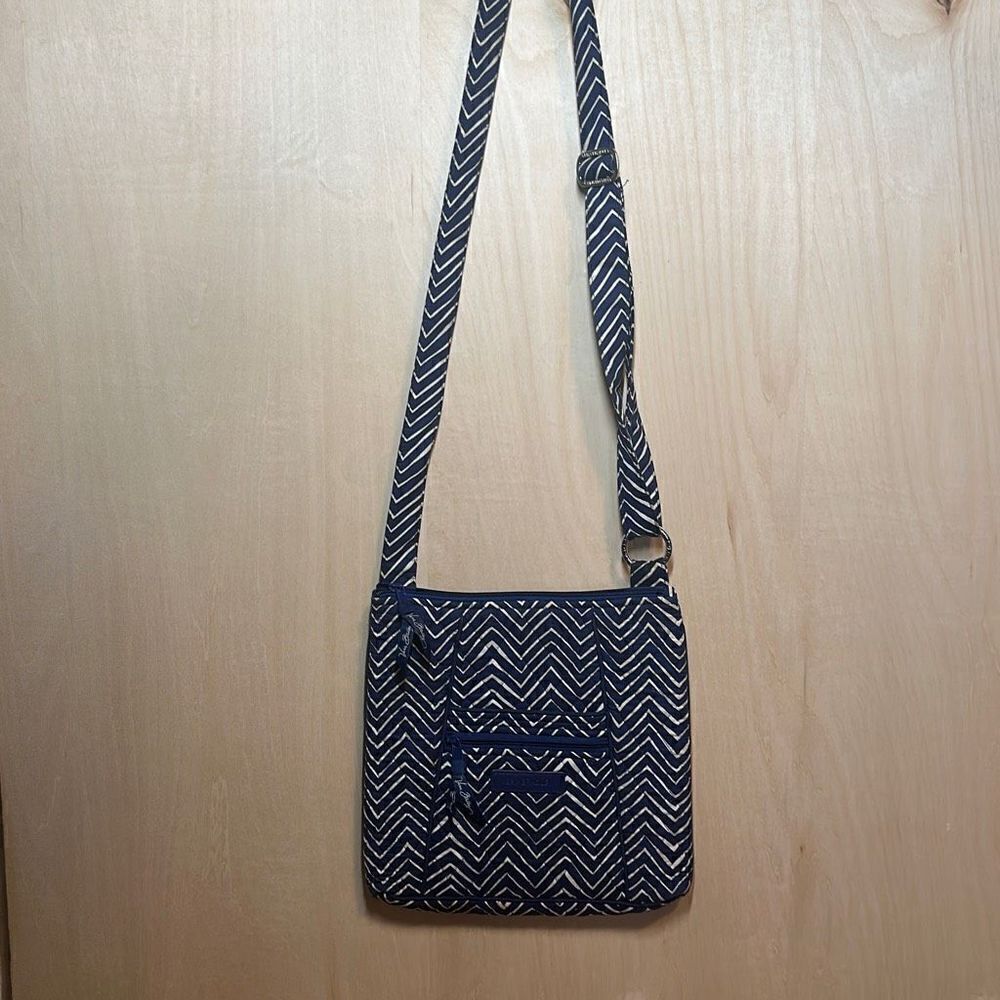 Vera Bradley Hipster Blue W/ White Zig Zag Lines Quilted Shoulder Crossbody Bag